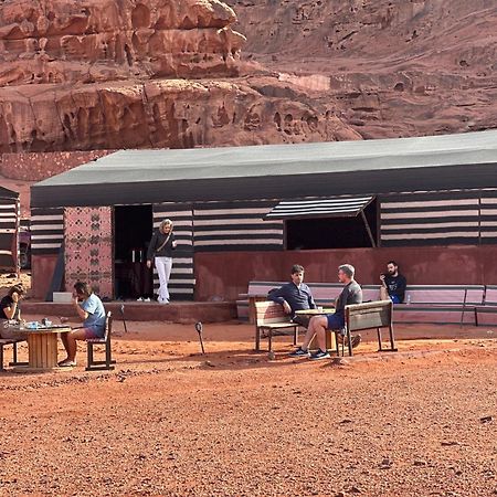 Wadirum Sunset Camp Hotell Wadi Rum Exteriör bild