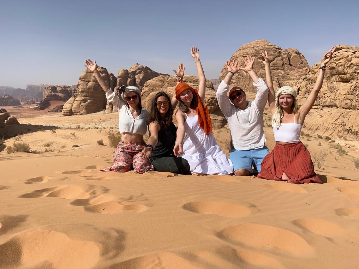 Wadirum Sunset Camp Hotell Wadi Rum Exteriör bild