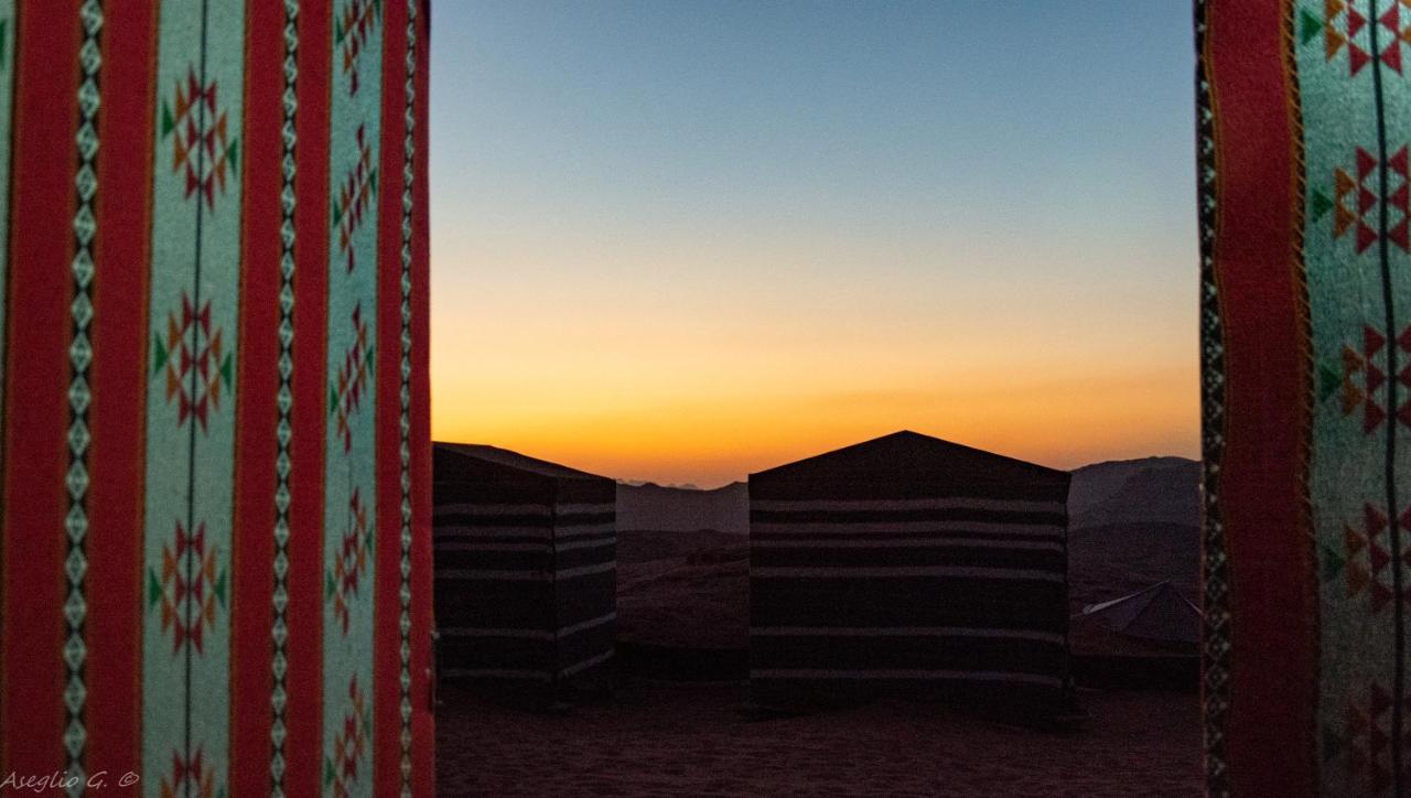 Wadirum Sunset Camp Hotell Wadi Rum Exteriör bild