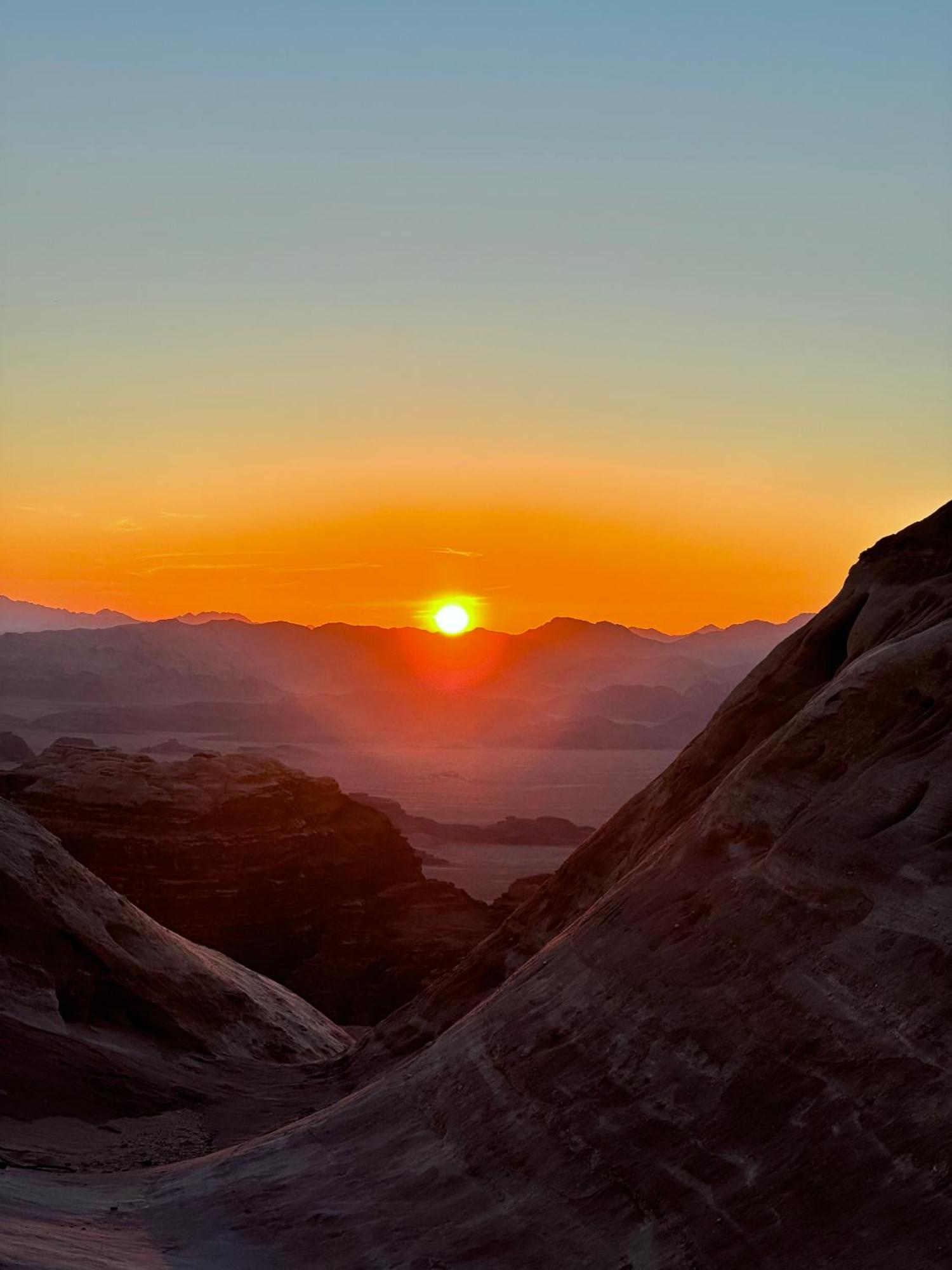 Wadirum Sunset Camp Hotell Wadi Rum Exteriör bild