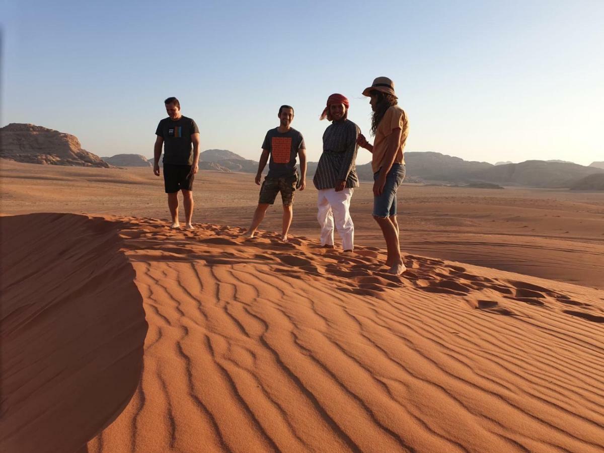 Wadirum Sunset Camp Hotell Wadi Rum Exteriör bild